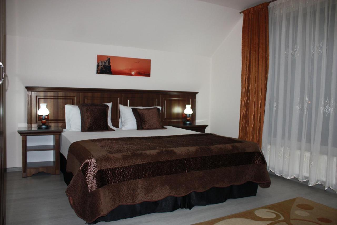 Silva House Hotel Deva Exterior foto