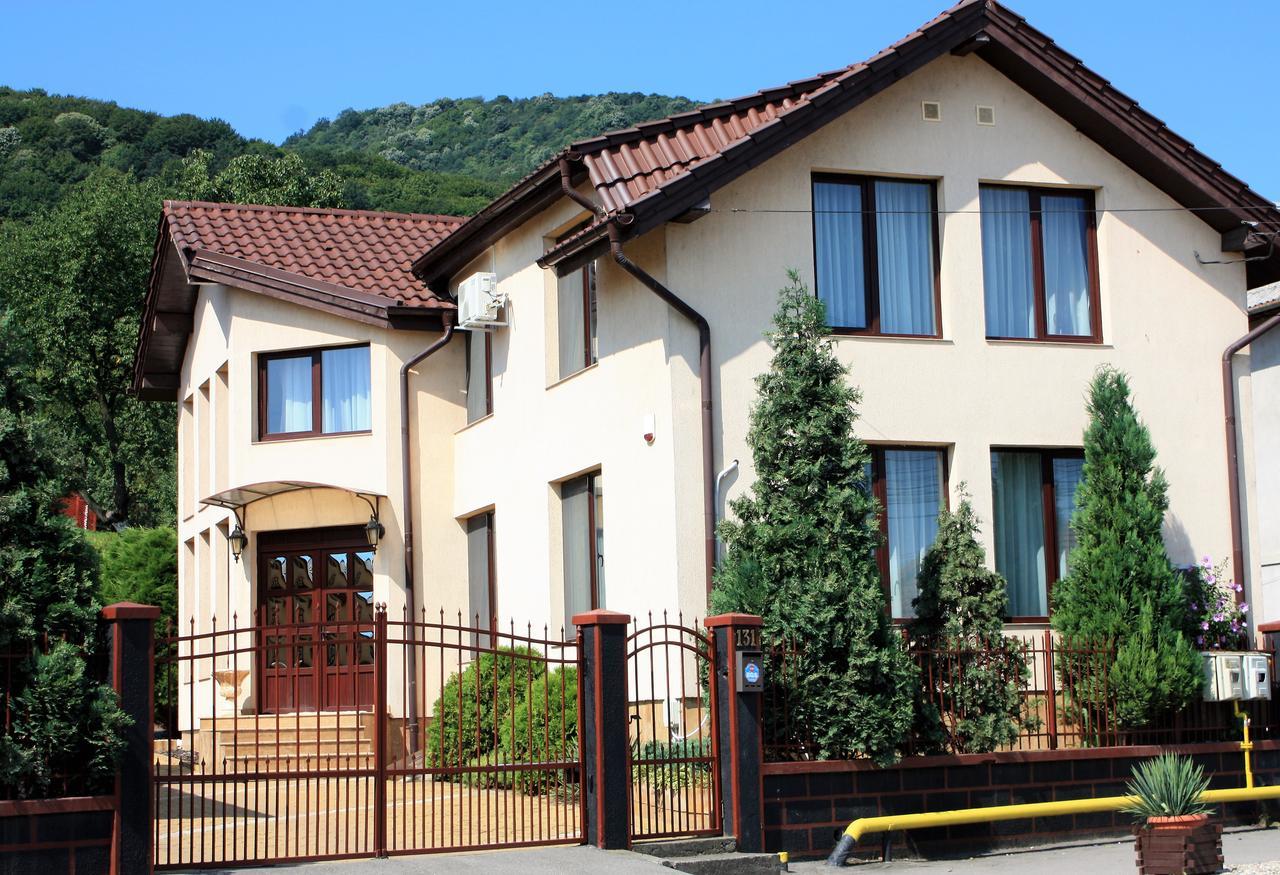 Silva House Hotel Deva Exterior foto