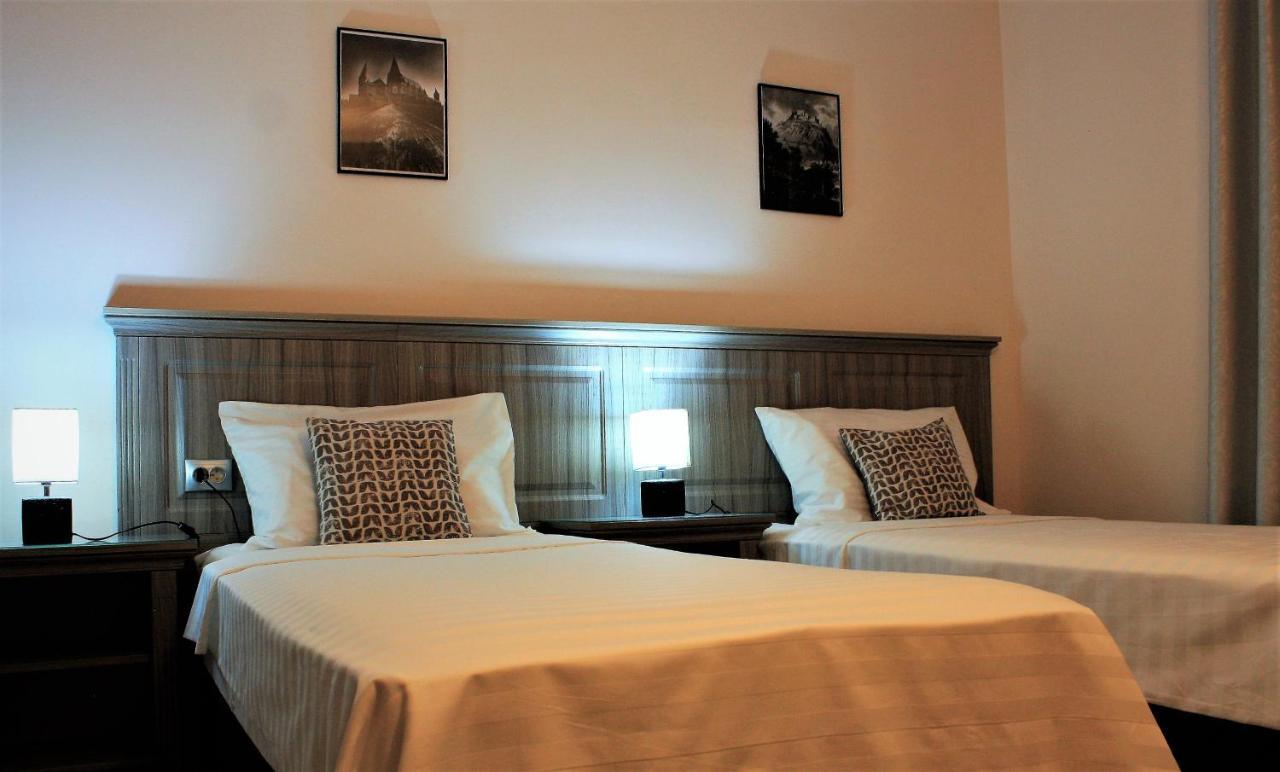 Silva House Hotel Deva Exterior foto